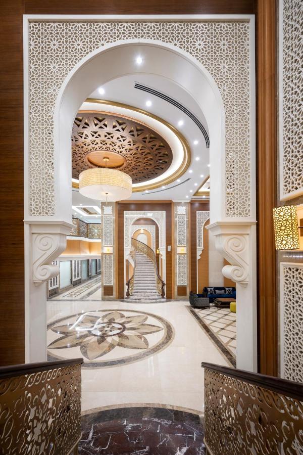 La Maison Hotel 4*